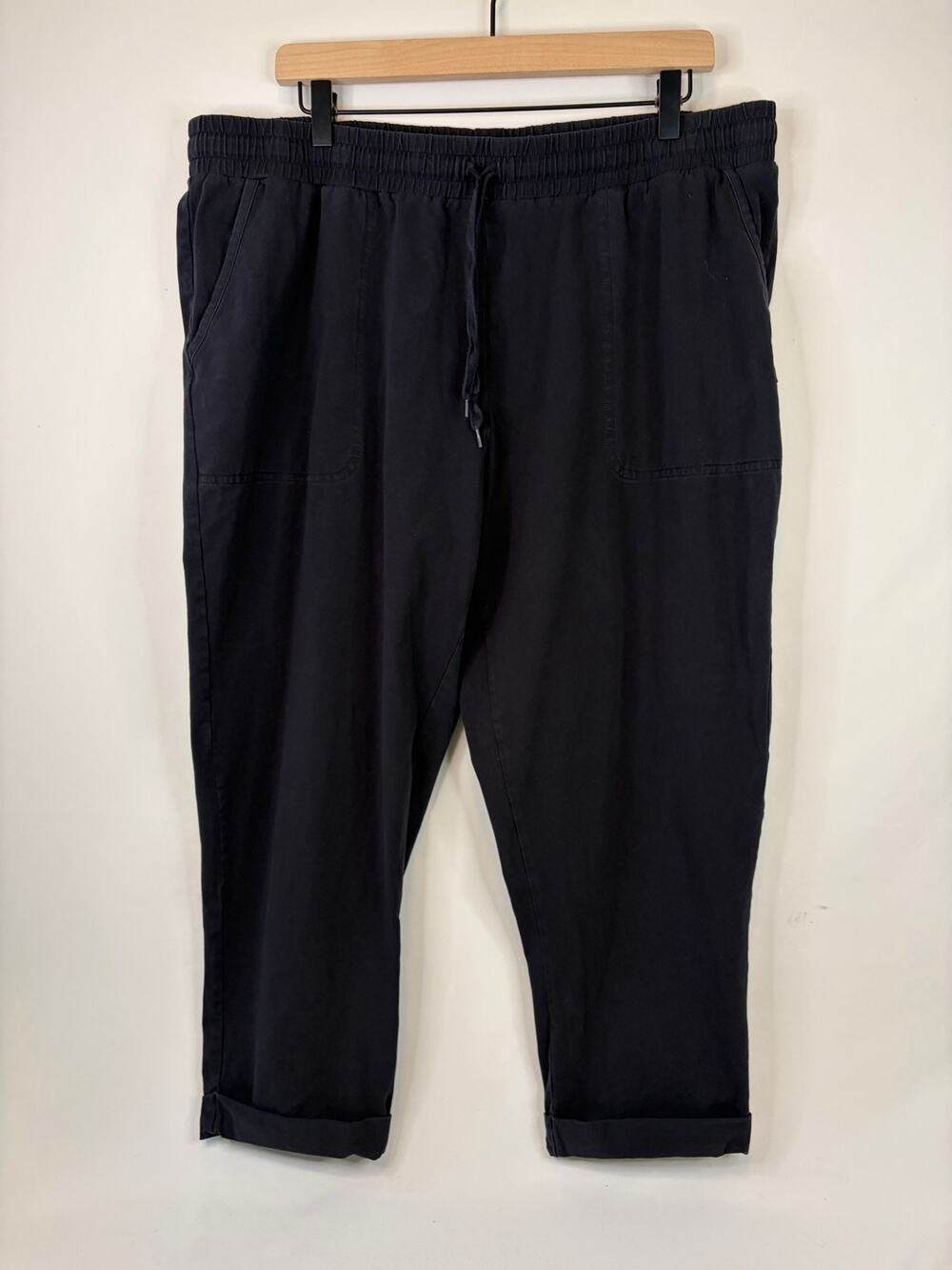 Life is Good Cuffed Capri Pants Black Cotton Pull On Size XXL